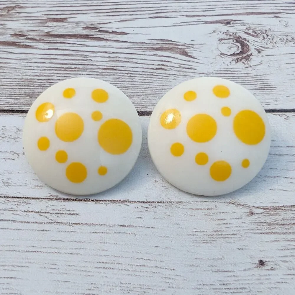 Vintage Earrings For Pierced Earrings - Off White with Yellow Spots